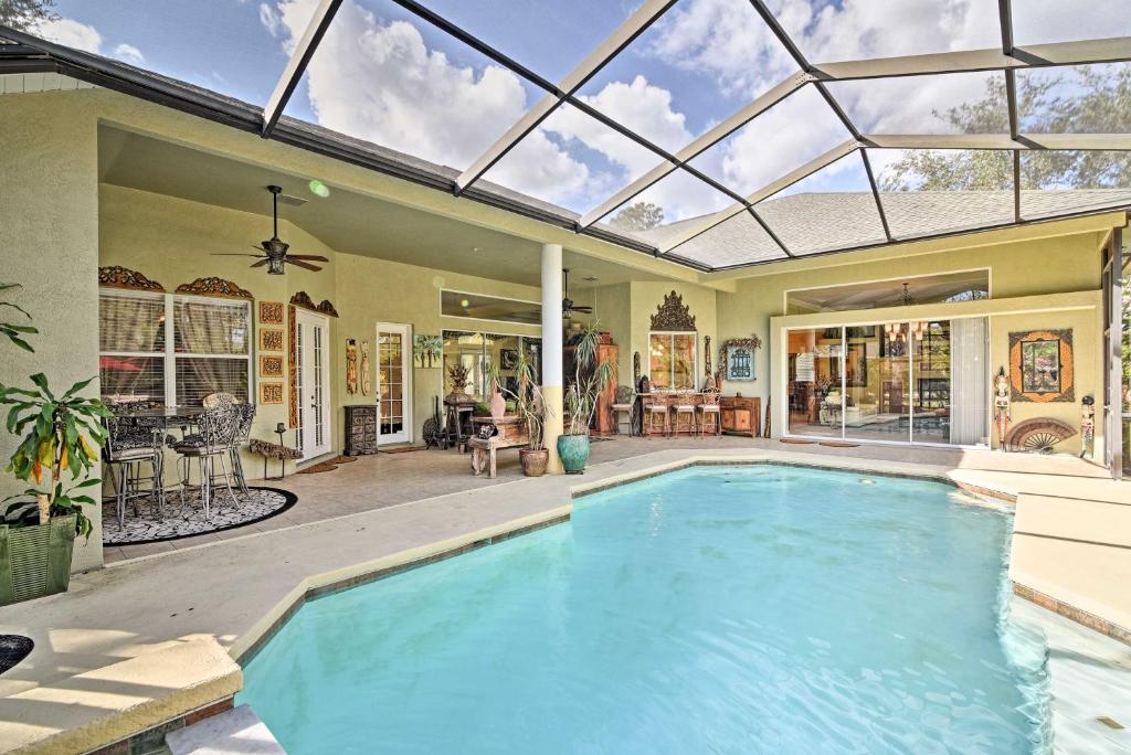 Luxurious Home with Private Pool and Lanai Near Tampa! - main image