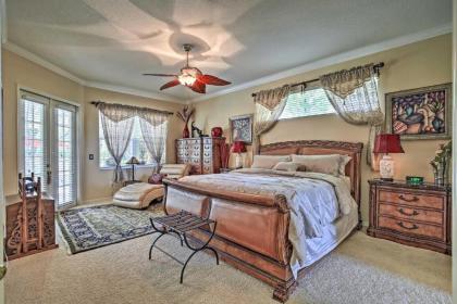 Luxurious Home with Private Pool and Lanai Near Tampa! - image 13