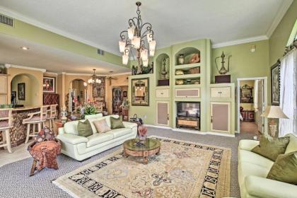 Luxurious Home with Private Pool and Lanai Near Tampa! - image 7