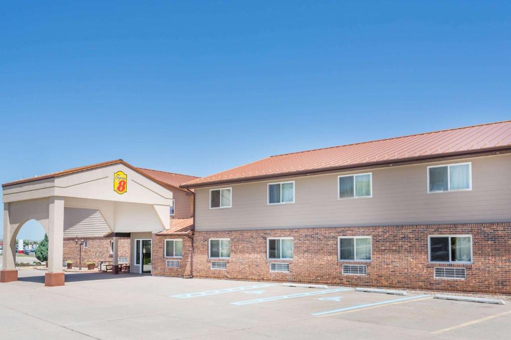 Super 8 by Wyndham Ogallala - main image