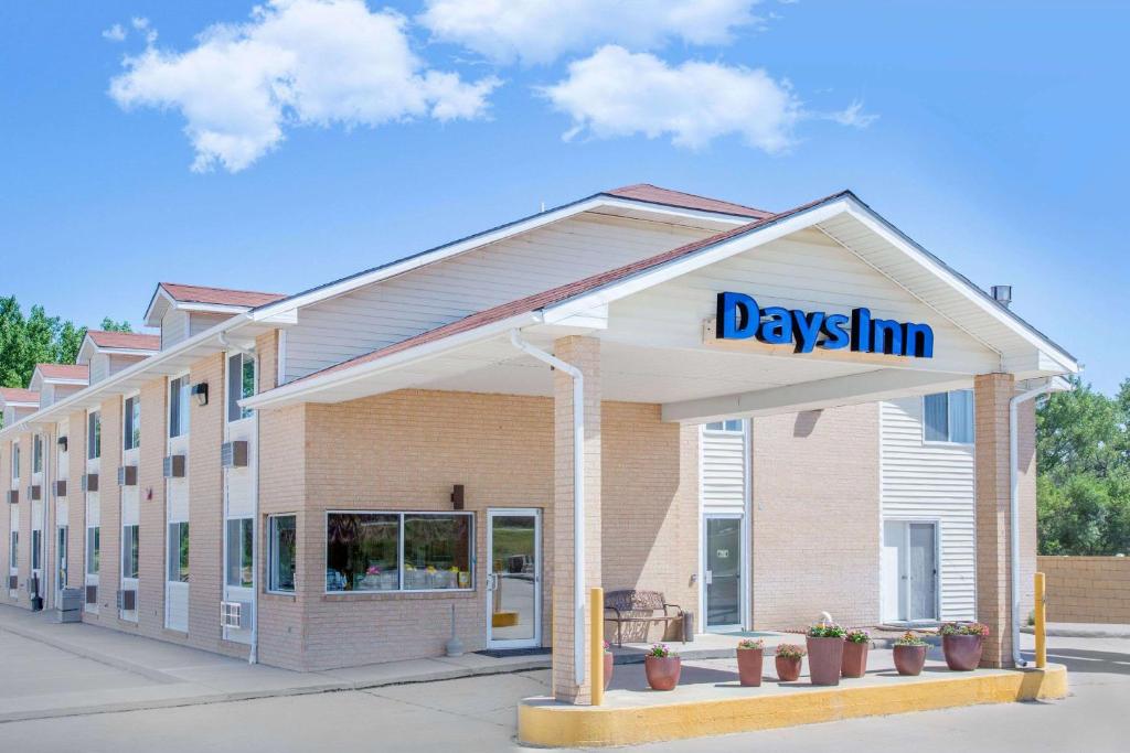 Days Inn by Wyndham Ogallala - main image