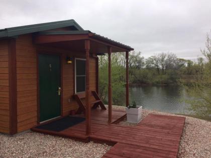 South Platte Cabins & Kennels - image 3