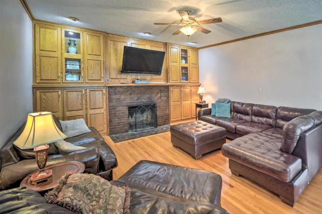 Pet-Friendly Ogallala Home about 7 Mi to Lakefront! - main image