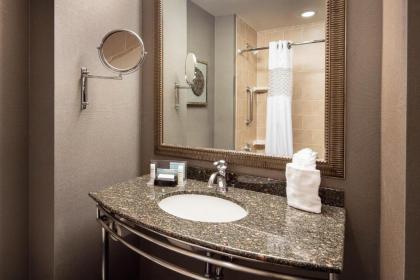 Hampton Inn and Suites Ogden - image 6