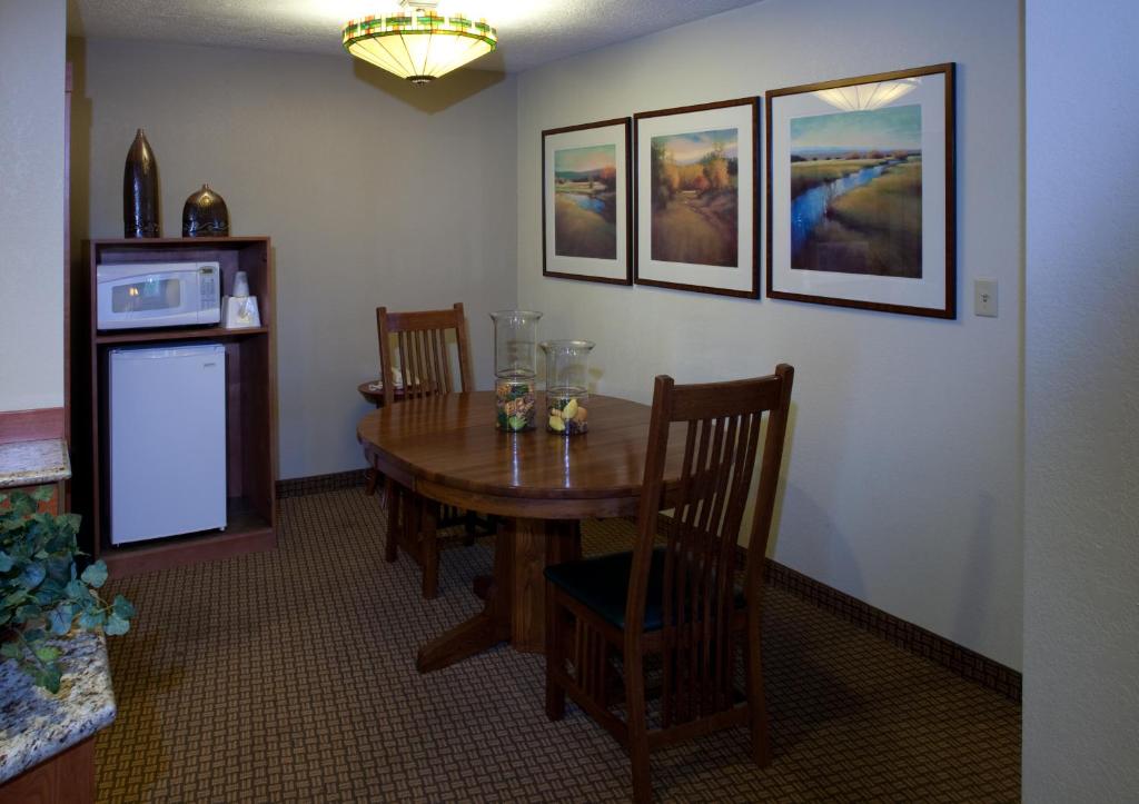 Best Western Plus High Country Inn - image 5