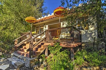 Casita de Paz House with Outdoor Terrace and Hot Tub!