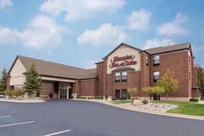 Hampton Inn & Suites East Lansing - image 14