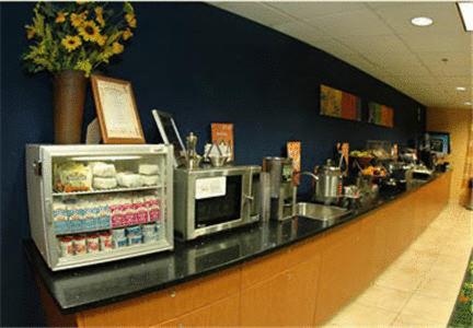 Fairfield Inn by Marriott East Lansing - image 6