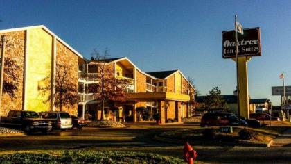 Oaktree Inn  Suites Oklahoma