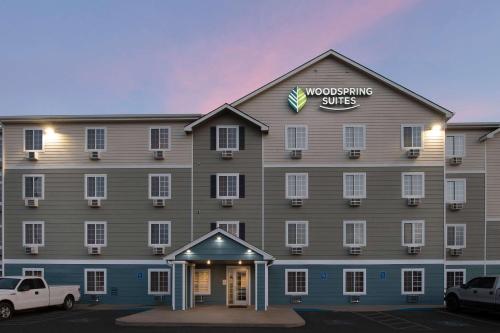 WoodSpring Suites Oklahoma City Northwest - main image