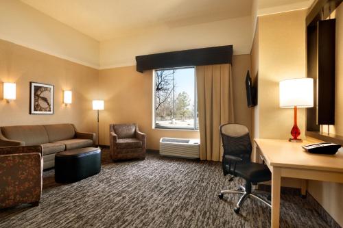 DoubleTree by Hilton Hotel Oklahoma City Airport - main image