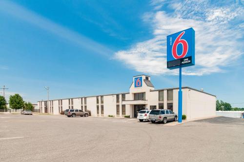 Motel 6-Oklahoma City OK - South - main image