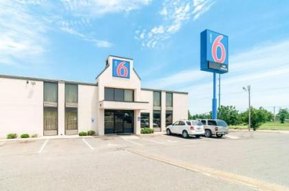 Motel 6-Oklahoma City OK - South - image 2