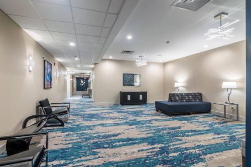 SpringHill Suites by Marriott Oklahoma City Downtown - image 5