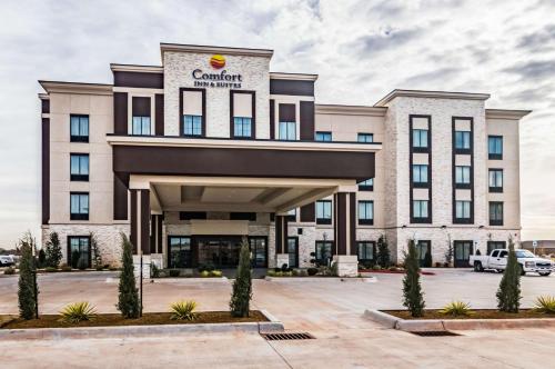 Comfort Inn & Suites Oklahoma City - main image