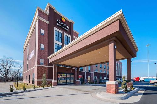 Comfort Inn & Suites - main image