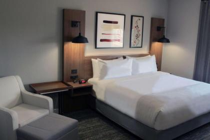 Hawthorn Suites by Wyndham Oklahoma City Airport Fairground - image 13