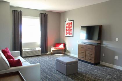 Hawthorn Suites by Wyndham Oklahoma City Airport Fairground - image 15