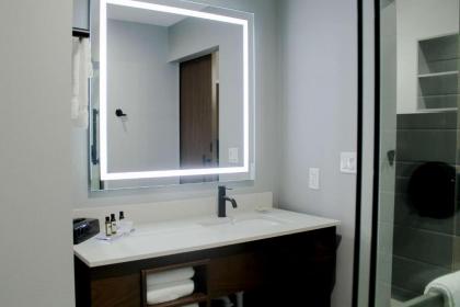 Hawthorn Suites by Wyndham Oklahoma City Airport Fairground - image 16