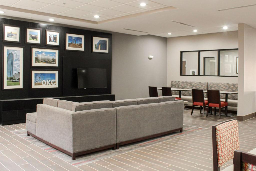 Hawthorn Suites by Wyndham Oklahoma City Airport Fairground - image 7