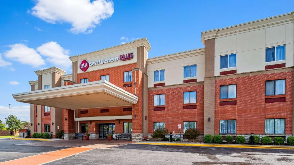 Best Western Plus Olathe Hotel - main image