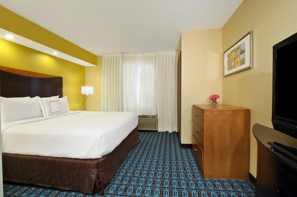 Fairfield Inn & Suites Kansas City Olathe - image 7