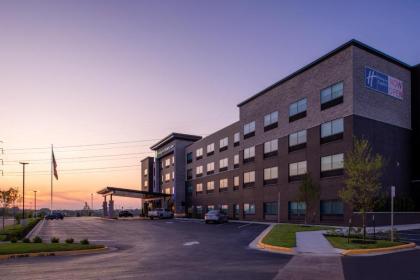 Holiday Inn Express & Suites - Olathe West an IHG Hotel - image 14