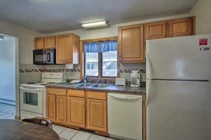 Old Orchard Beach Apt - Walk to Beach and Pier! - image 6