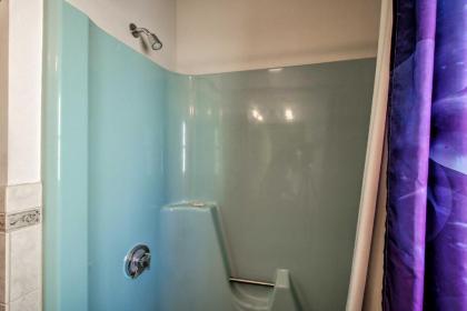 Apt in Old Orchard Beach - Walk to Bay and Pier - image 14