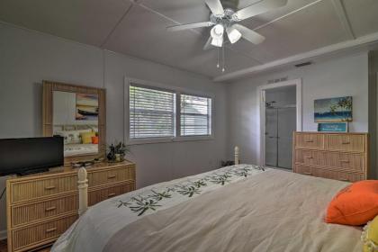 Serene Home with Ramp Walk to Wildlife Refuge! - image 11