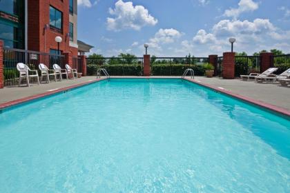 Holiday Inn Express Hotel & Suites Olive Branch an IHG Hotel - image 3