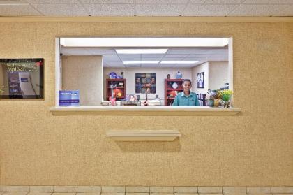 Candlewood Suites Olive Branch - image 11