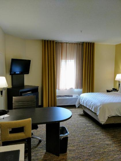 Candlewood Suites Olive Branch - image 17