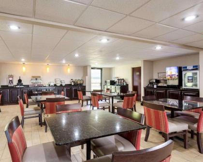 Quality Inn Olive Branch - image 2