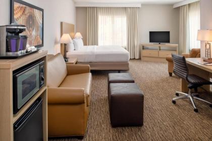 DoubleTree by Hilton Olympia - image 14