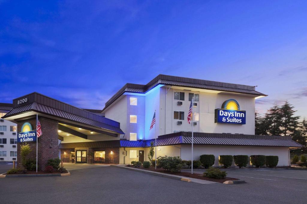 Days Inn by Wyndham Lacey Olympia Area - image 7