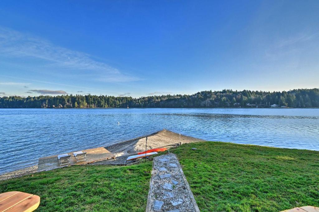 Waterfront Olympia Home with Private Beach and Kayaks! - main image