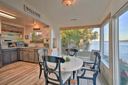 Waterfront Olympia Home with Private Beach and Kayaks! - image 4