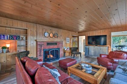 Waterfront Olympia Home with Private Beach and Kayaks! - image 9