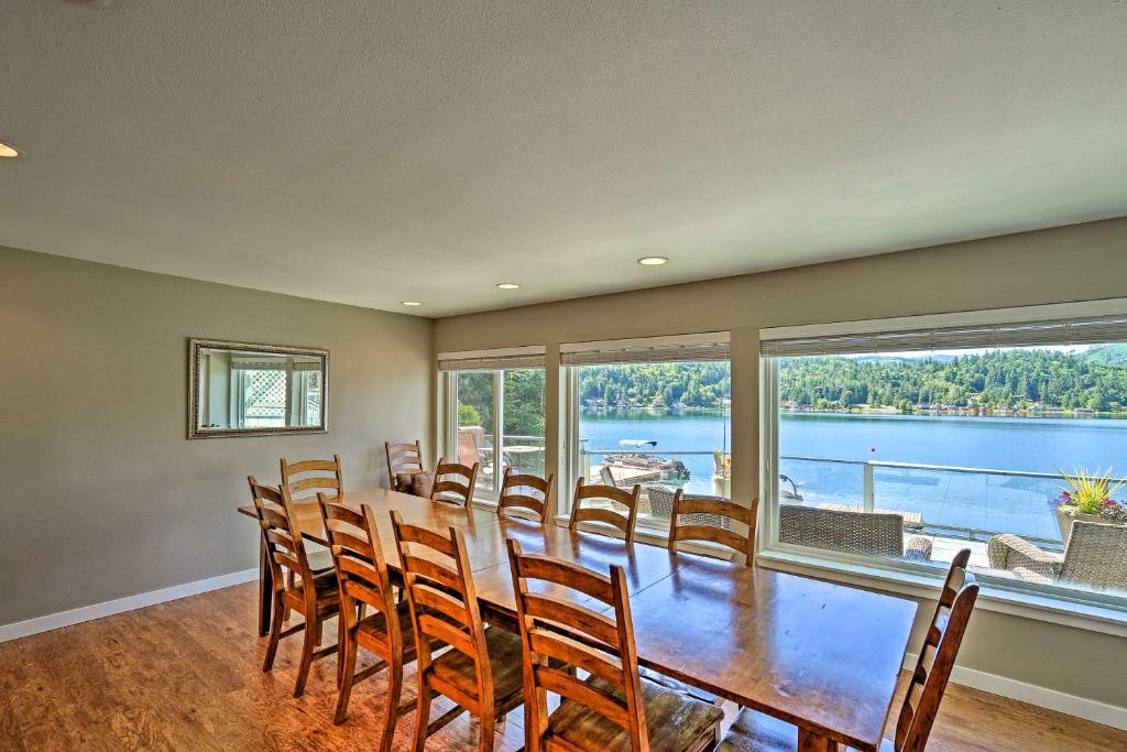 Dreamy Lakefront Home with Grill and Shared Dock! - image 7