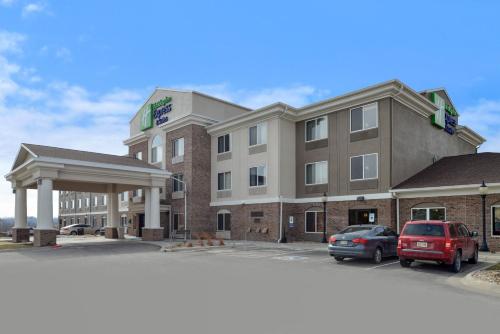 Holiday Inn Express Hotel & Suites Omaha West an IHG Hotel - main image