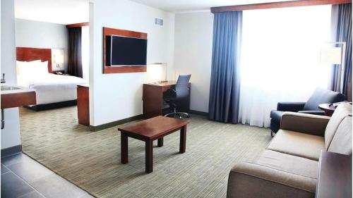 Doubletree By Hilton Omaha Southwest Ne - image 5