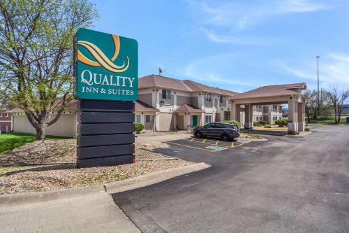 Quality Inn & Suites West Omaha - NE Linclon - main image