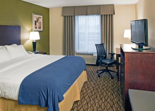 Holiday Inn Express Omaha West - 90th Street an IHG Hotel - image 2