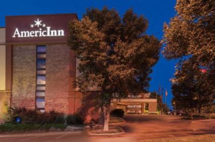 AmericInn by Wyndham Omaha - image 3