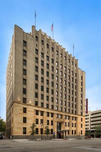 Residence Inn by Marriott Omaha Downtown Old Market Area - image 4