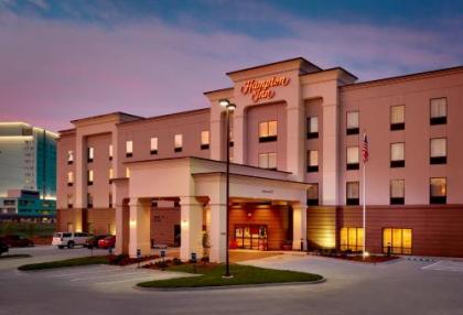 Hampton Inn Omaha/West Dodge Road Old Mill - image 4