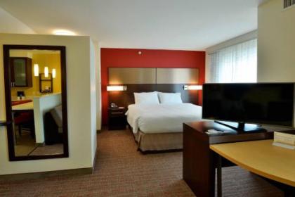 Residence Inn by Marriott Omaha Aksarben Village - image 3