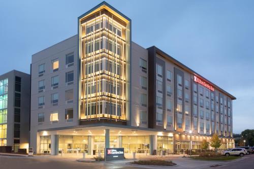 Hilton Garden Inn Omaha Aksarben Village - main image