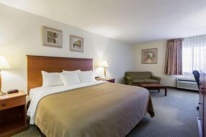 Econo Lodge Inn & Suites Omaha - La Vista/Gretna Area